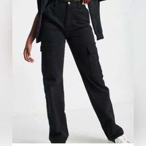 Stradivarius straight leg cargo pants in black